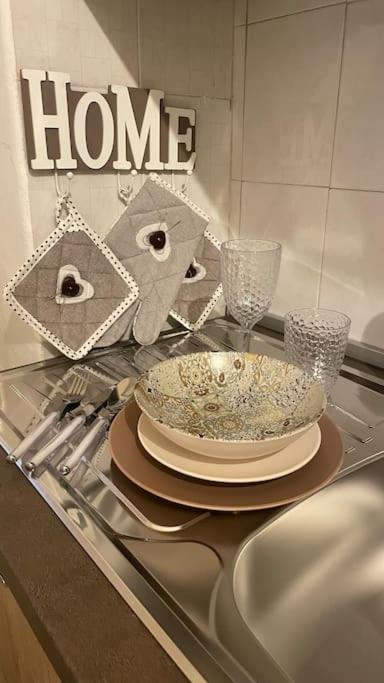 Mona House Accogliente Casa Vacanza Palermo Kültér fotó