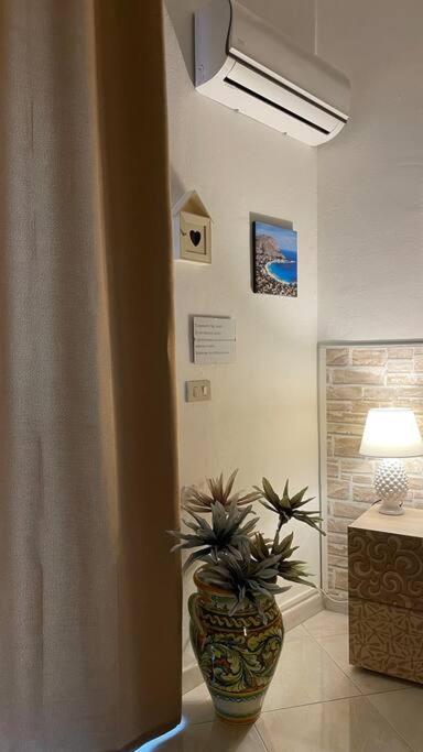 Mona House Accogliente Casa Vacanza Palermo Kültér fotó